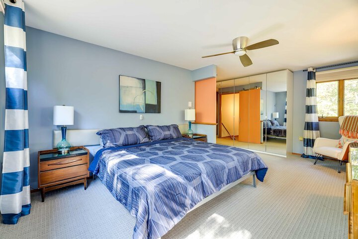 Gorgeous Bushkills Lodge w / Pool Access!