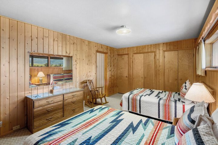 El Western Cabins & Lodges