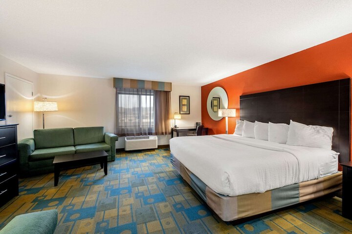 Room 34 of 50