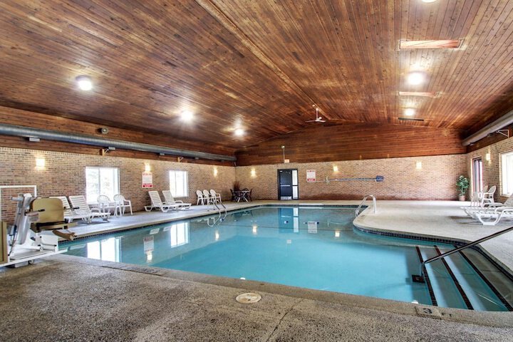 Pool 4 of 44