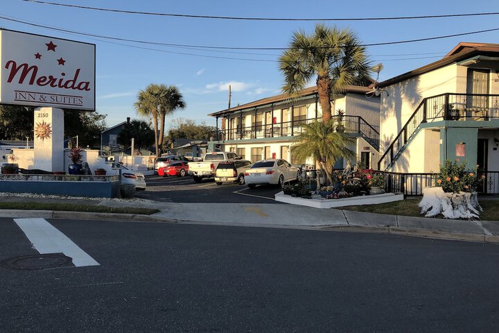 Merida Inn and Suites