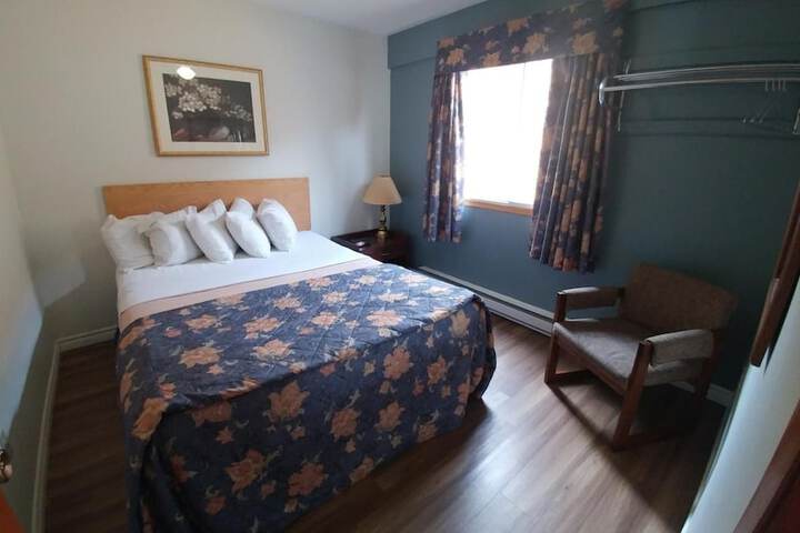 Room 18 of 23