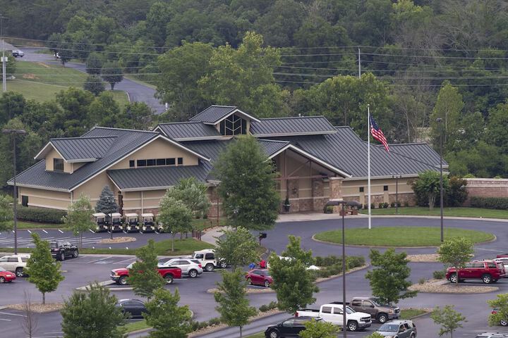 Wilderness at the Smokies – River Lodge Suites