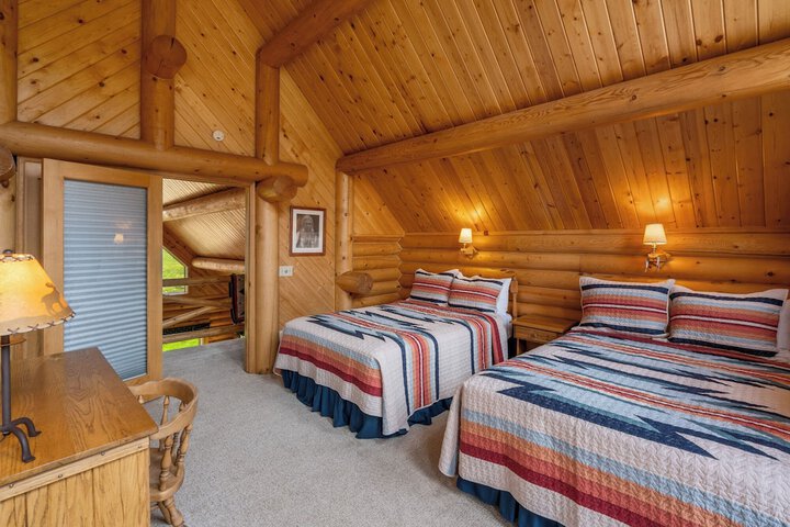 El Western Cabins & Lodges