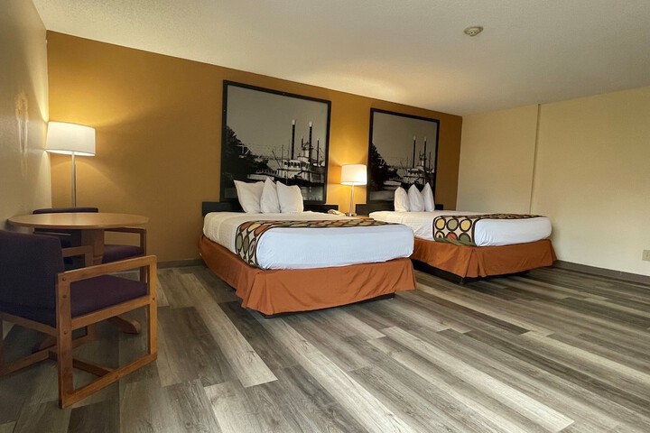 Room 8 of 21
