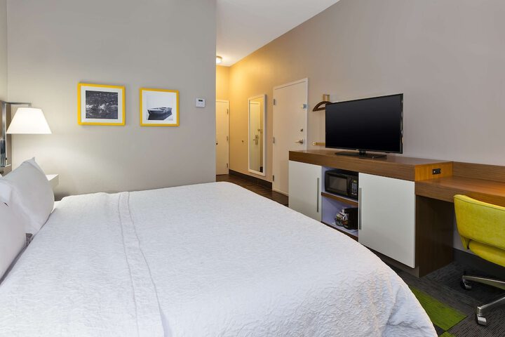 Room 8 of 22