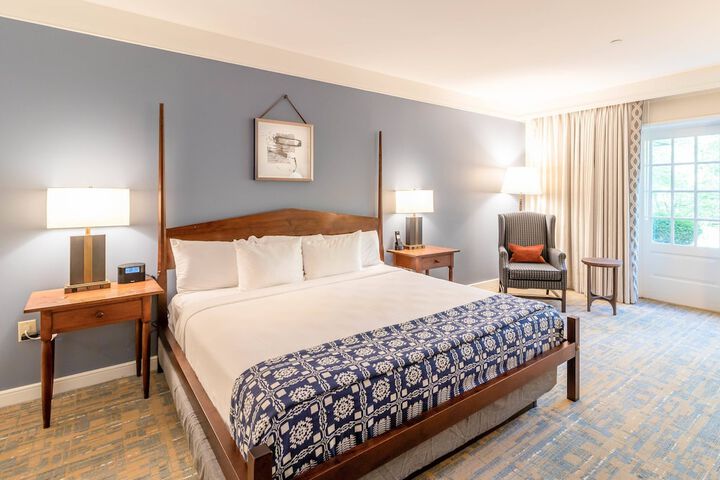 Williamsburg Lodge Autograph Collection