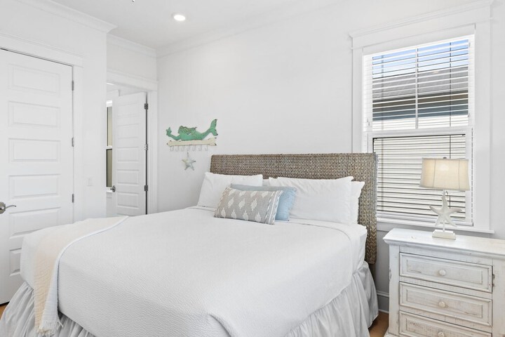 Prominence on 30A by Panhandle Getaways
