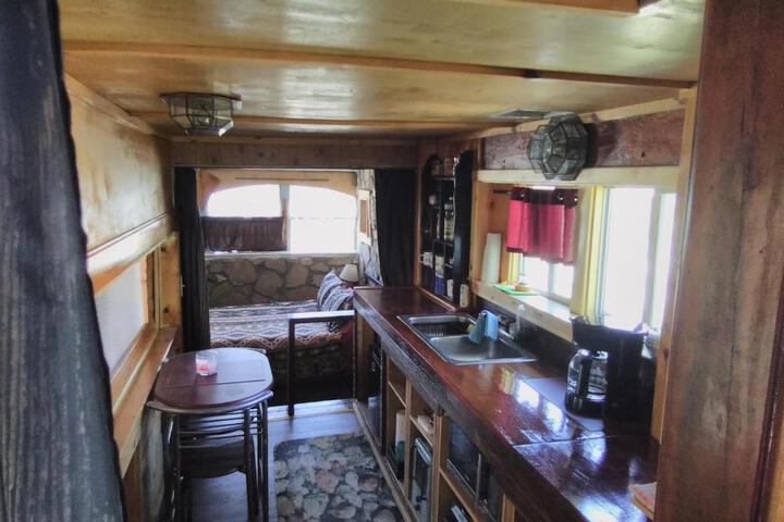 La loma del chivo Llc Stone Cottage alternative building