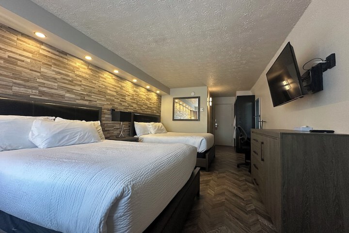 Room 8 of 72