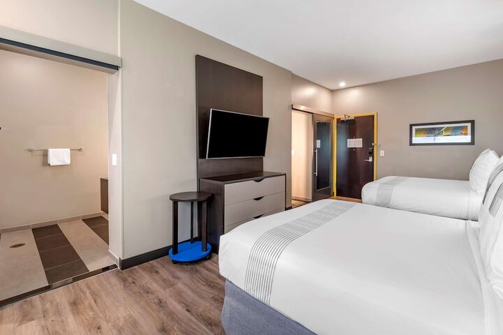 Room 15 of 24