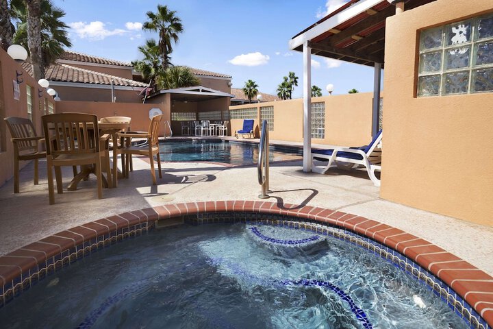 Pool 3 of 26