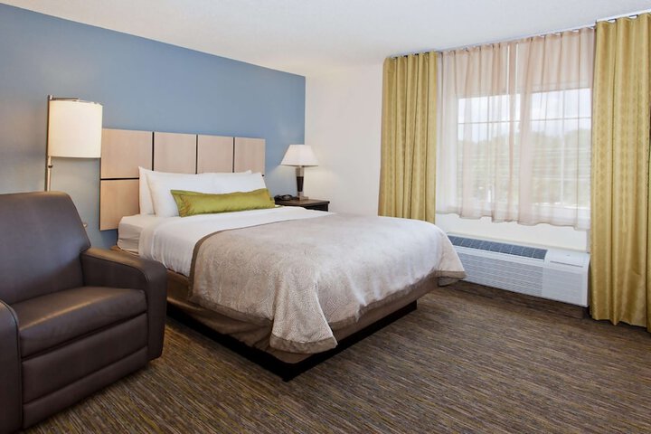 Room 5 of 23