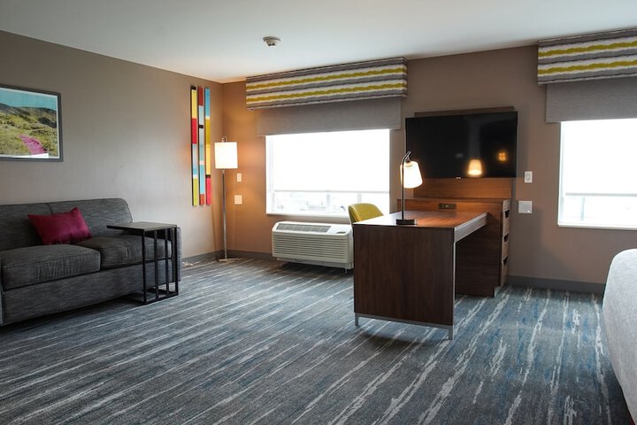 Room 11 of 37