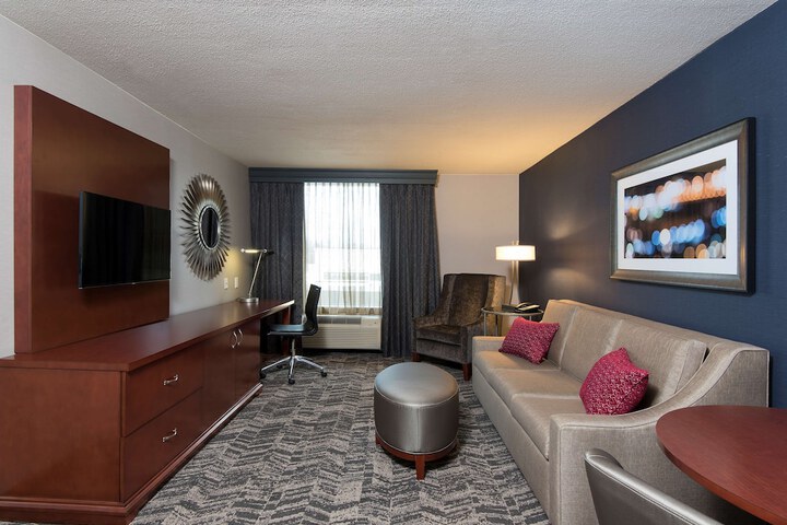 DoubleTree by Hilton Schenectady Downtown