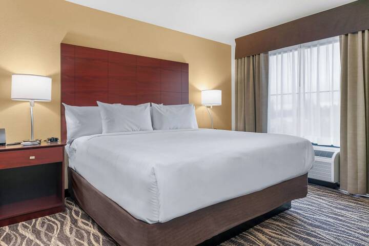 Cobblestone Hotel & Suites - Lynden