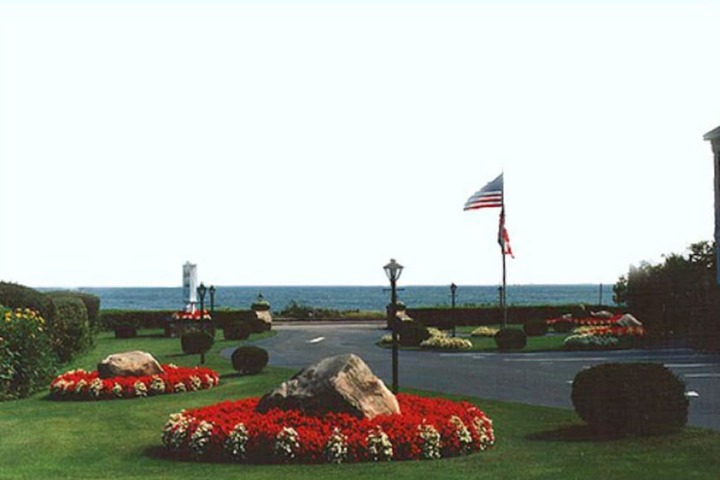 Long Beach Motor Inn
