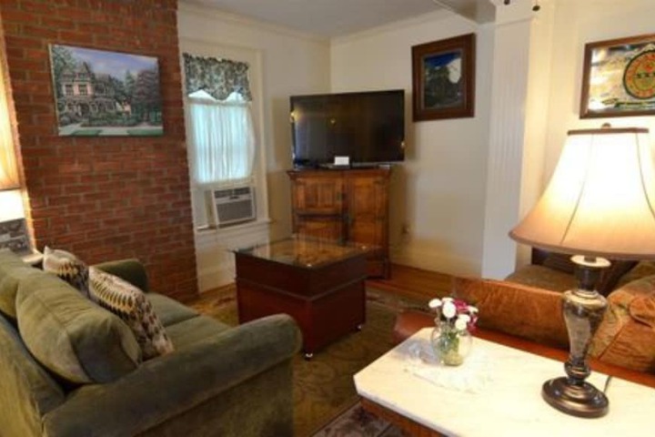 Room 45 of 130