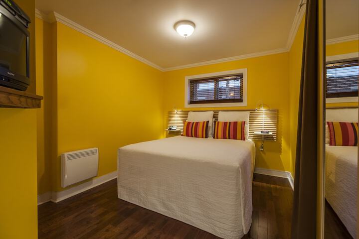 Room 45 of 66