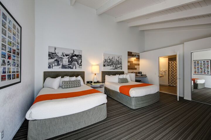 Room 21 of 37