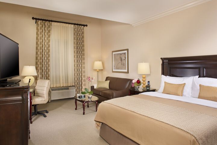 Room 26 of 42