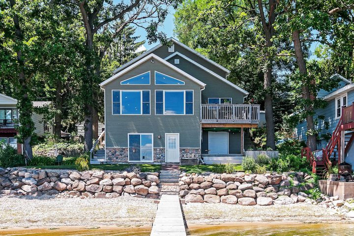 Spacious Edgerton Home w / Private Beach & Views!