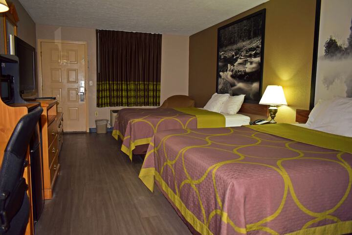 Room 22 of 72