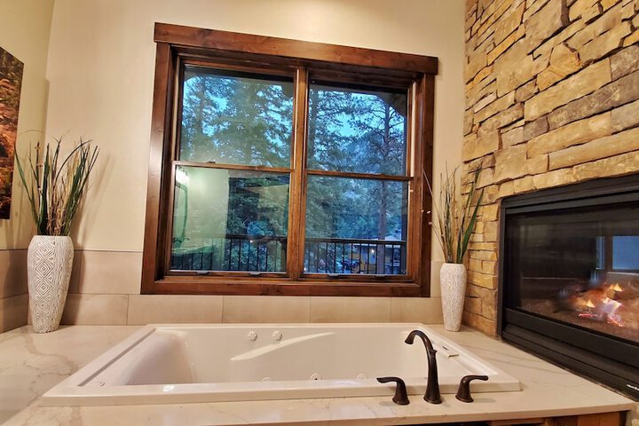 Hot Tub 113 of 137