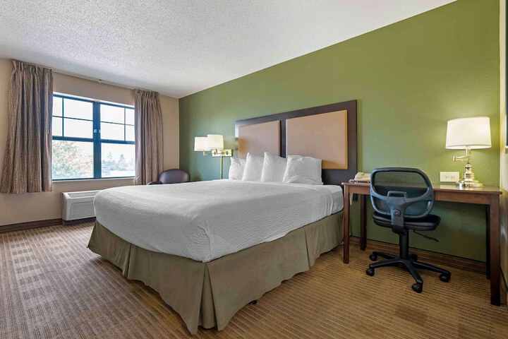 Room 26 of 28