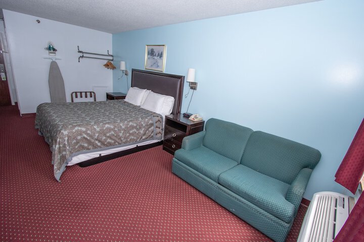 Eastbrook Inn