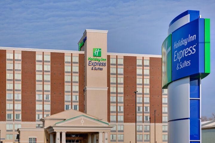 Hotel 7 of 65