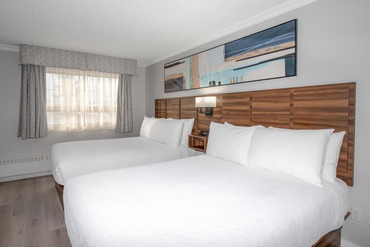 Coast Dawson Creek Hotel