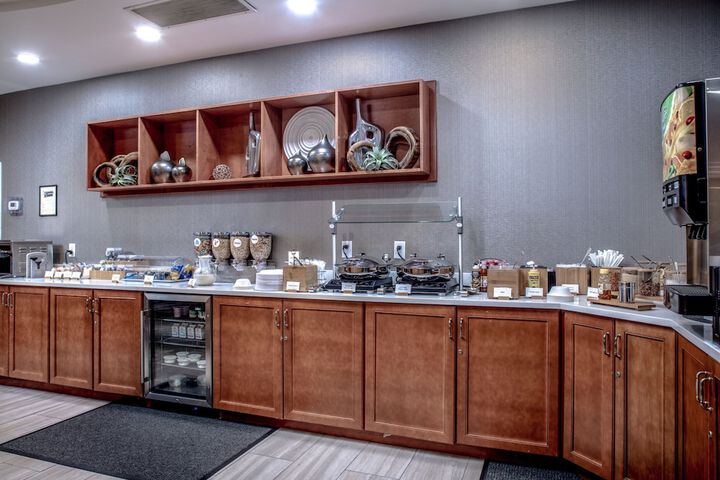 Breakfast/Coffee Service 30 of 33