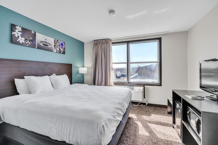 Sleep Inn & Suites near Spirit Mountain