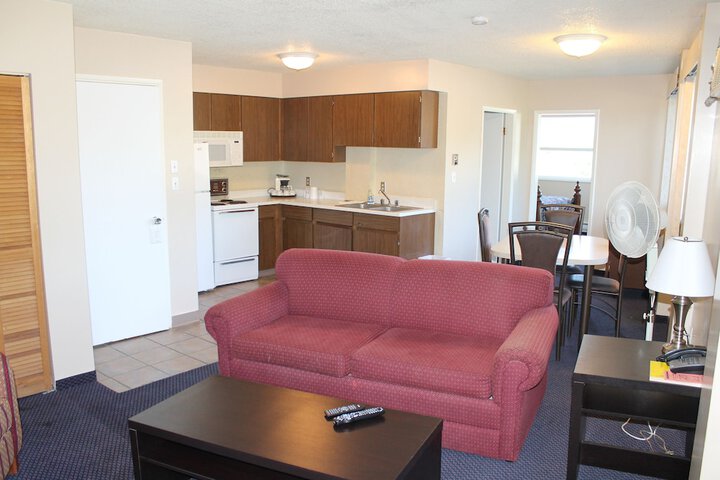 Room 18 of 34