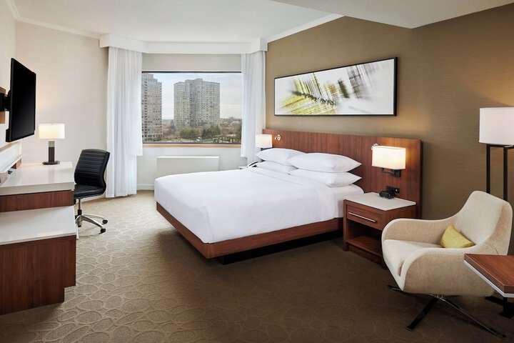 Room 30 of 62