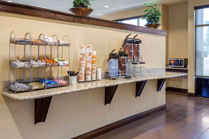 Breakfast/Coffee Service 22 of 29