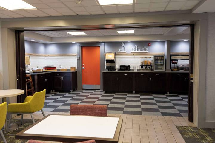 Hampton Inn Kent / Akron Area