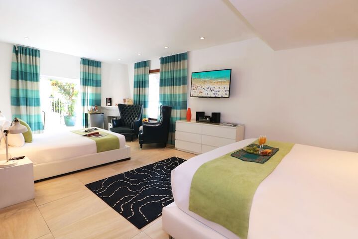 Room 10 of 51