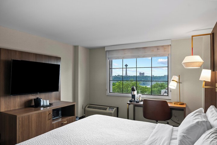 Holiday Inn Niagara Falls State Park Entry by IHG