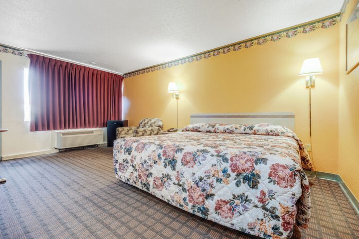 Room 12 of 20