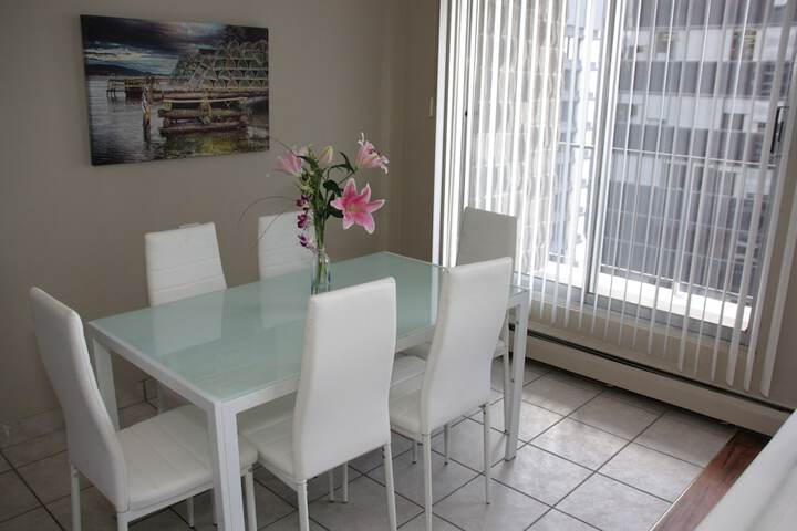 Room 12 of 25