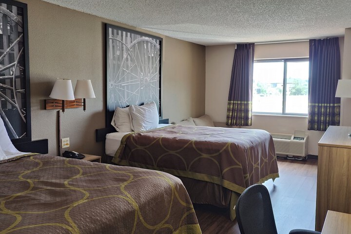 Super 8 by Wyndham Kutztown / Allentown Area