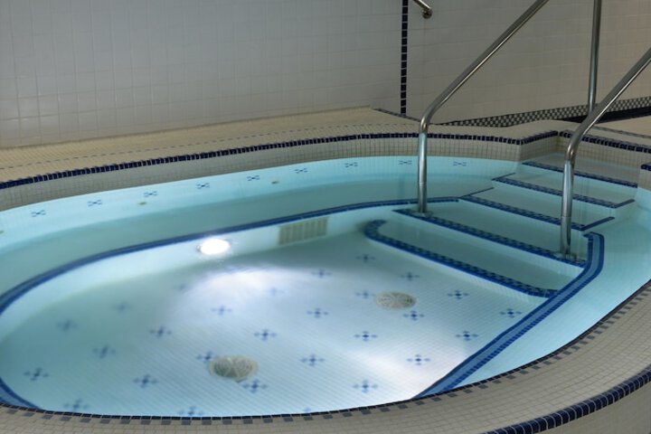 Spa 42 of 55