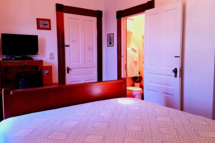 Room 26 of 92