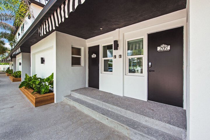 Hotel 4 of 42