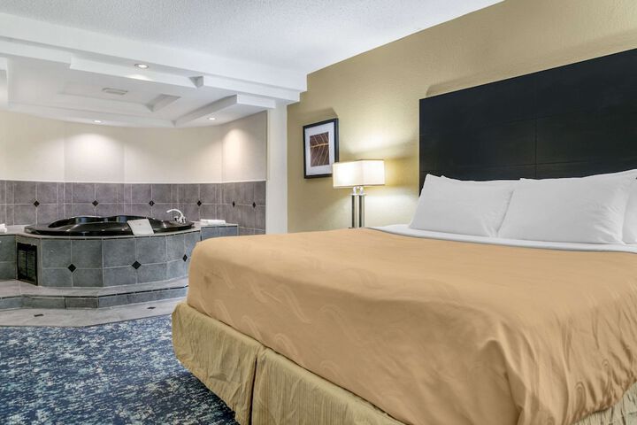 Room 21 of 29