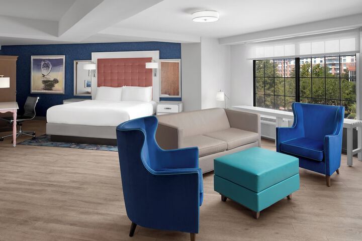 Room 49 of 100