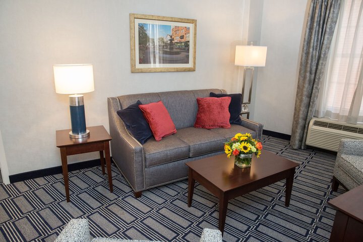 Hampton Inn & Suites Providence Downtown