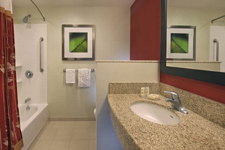 Room 16 of 27